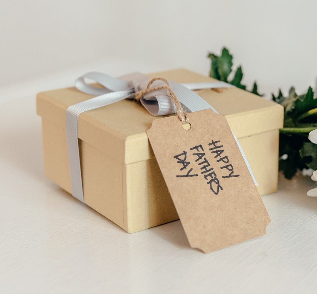 Father's Day - Gift Wrapping (includes Gift Tag)